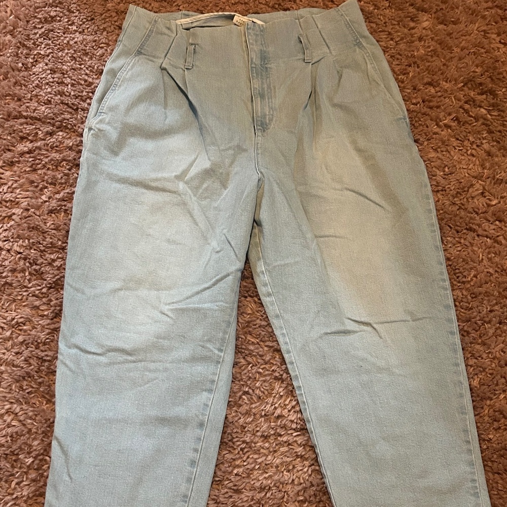 A New Day Trouser Style High Waist Light Wash Denim Jeans / 18